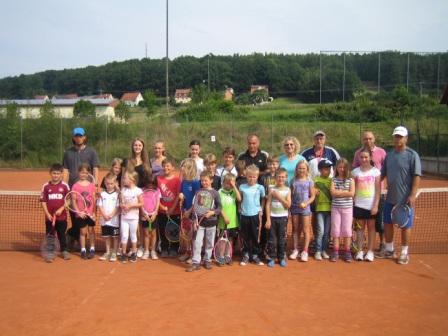 < Bild des Kinder-Tenniscamps 2014 >